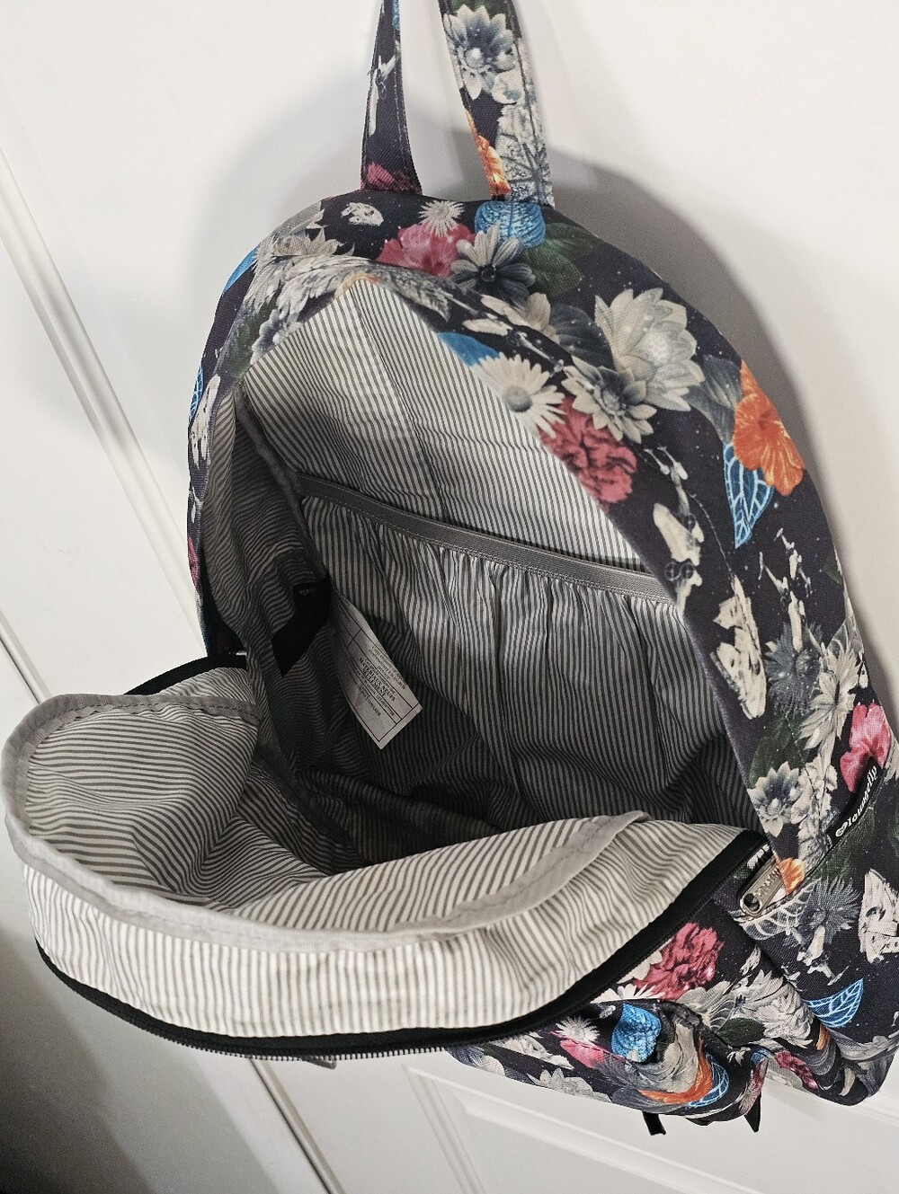 Loungefly Star Wars Floral Millennium Falcon Disney Full Size Backpack - Picture 4 of 8